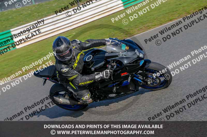 PJM Wedding Photography;enduro digital images;event digital images;eventdigitalimages;mallory park;mallory park photographs;mallory park trackday;mallory park trackday photographs;no limits trackdays;peter wileman photography;racing digital images;trackday digital images;trackday photos